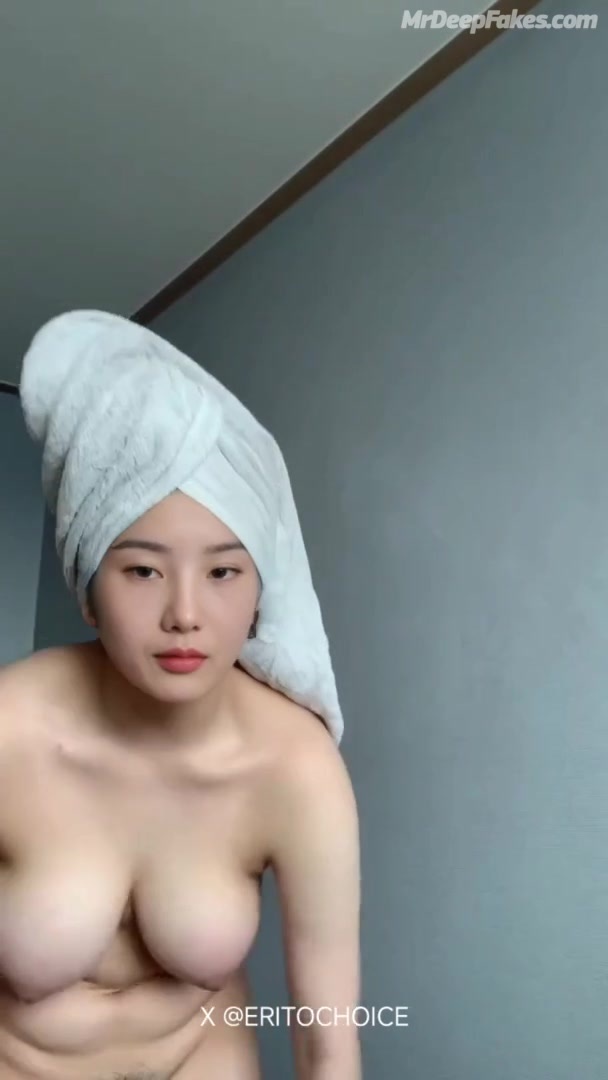 With such juicy tits Eunbi アイズワンdoesn’t need a bra AI 人工知能 IZ*ONE