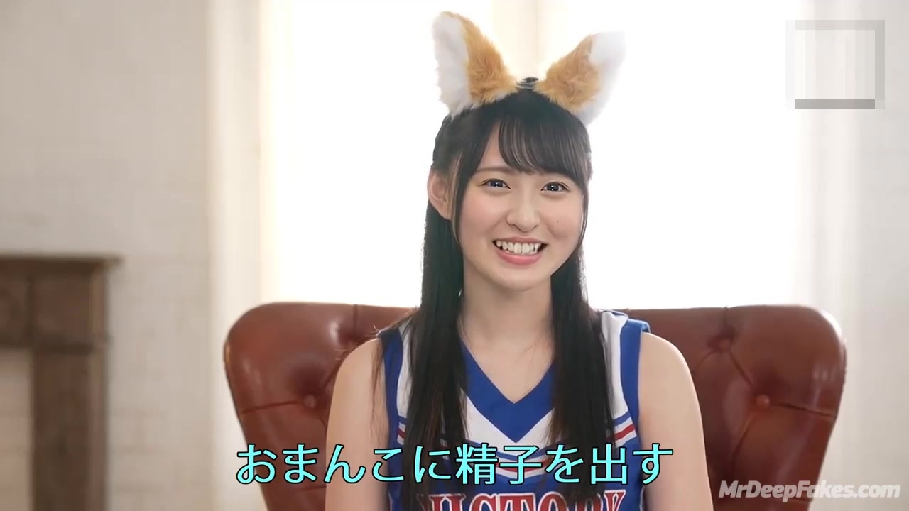 Japanese cheerleader and her first cunni, Endo Sakura (遠藤 さくら 乃木坂46)